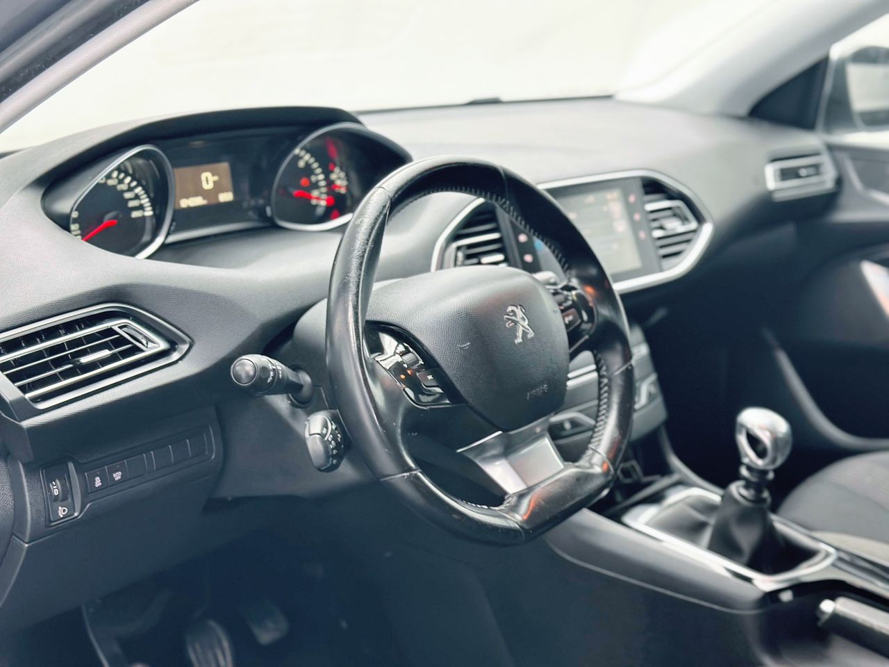 peugeot 308 2016 / foto grande (2)