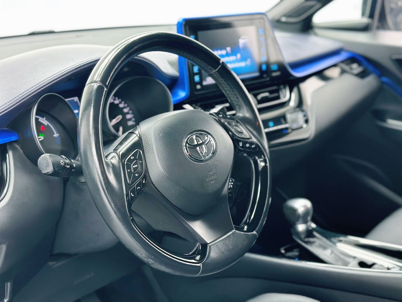 toyota c-hr 2017 / foto grande (2)
