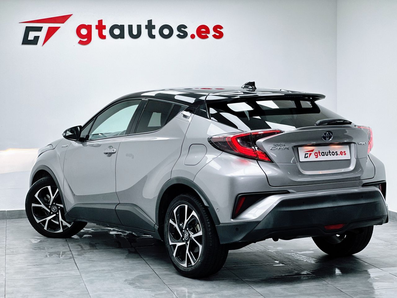 Llantas de 18 en plata  de segunda mano - toyota c-hr 2017 /