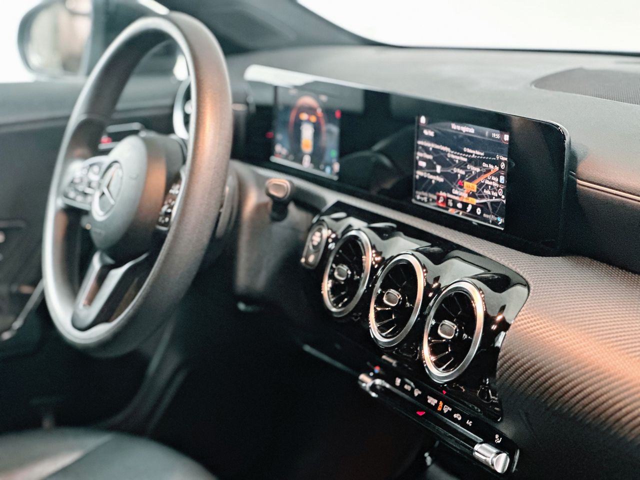 mercedes cla 2019 / foto grande (2)
