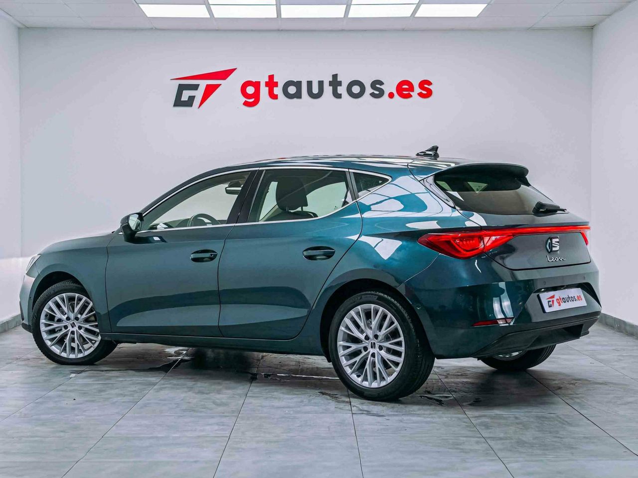 seat leon 2020 /