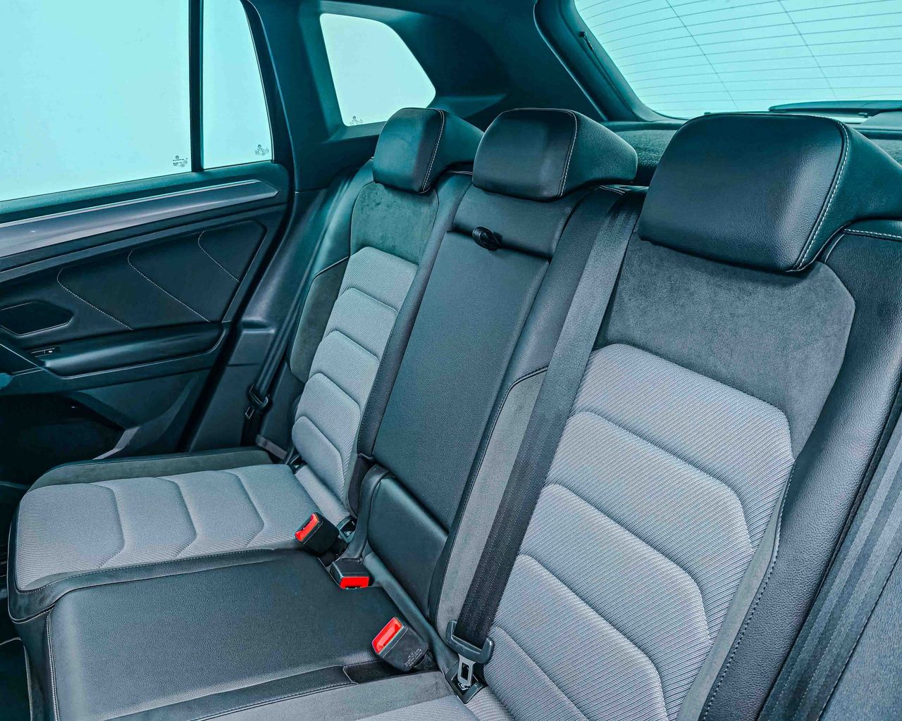 Volkswagen Tiguan 2.0 TDI R-Line DSG Sport BlueMotion 150CV - foto 31