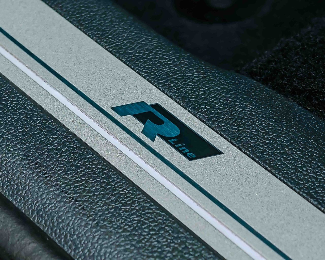 Volkswagen Tiguan 2.0 TDI R-Line DSG Sport BlueMotion 150CV - foto 24