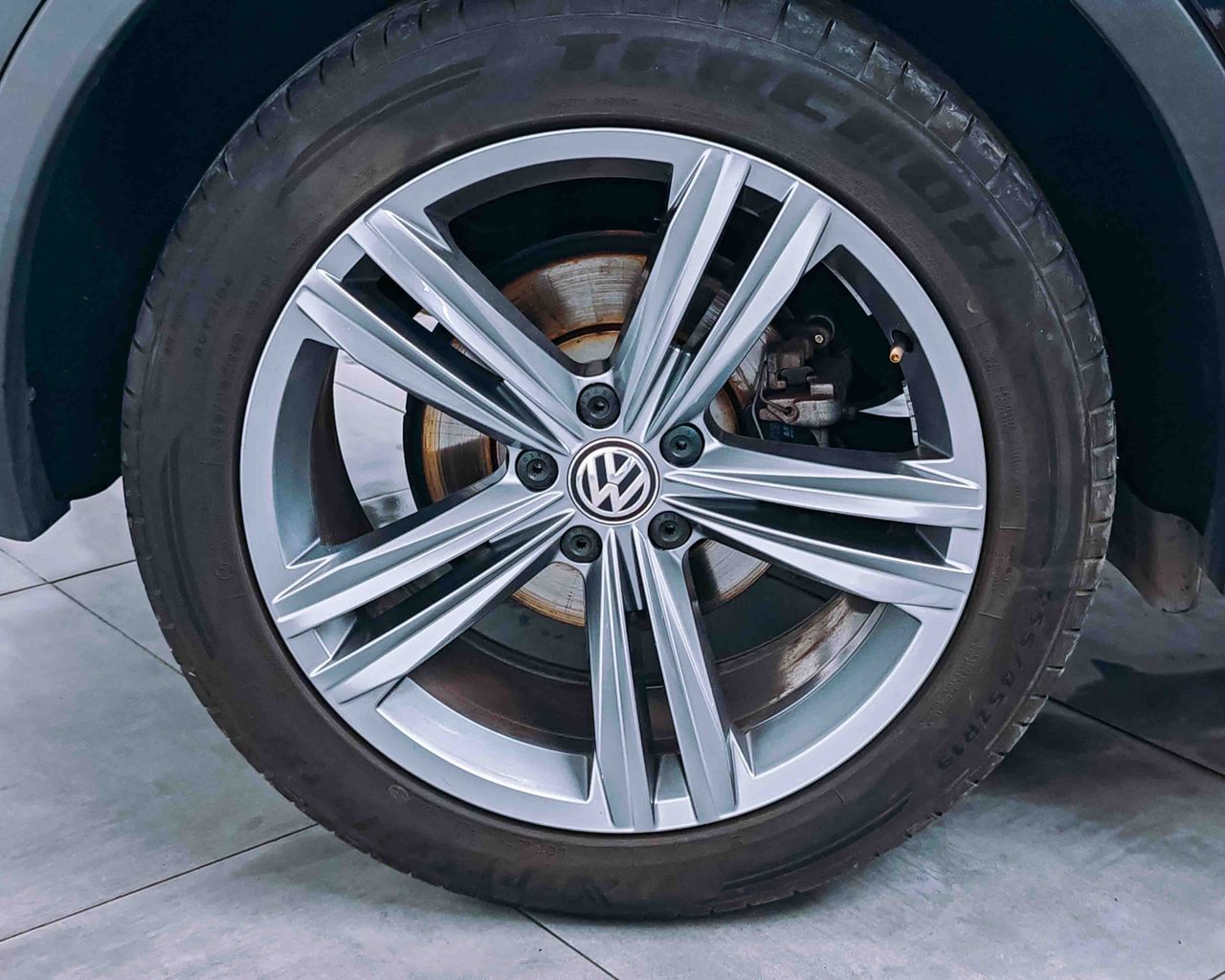 Volkswagen Tiguan 2.0 TDI R-Line DSG Sport BlueMotion 150CV - foto 23