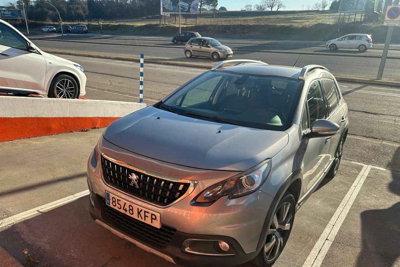 Foto peugeot 2008 2017 /