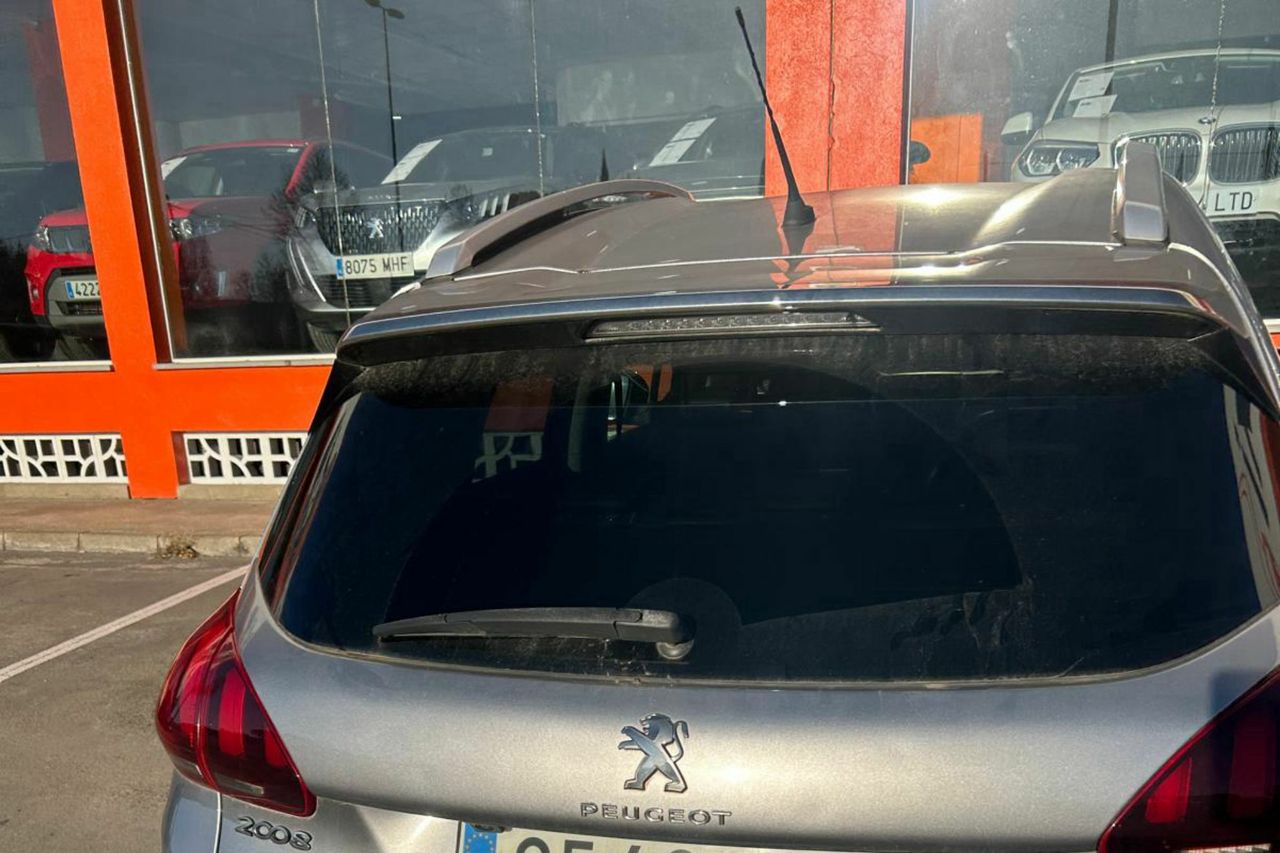 peugeot 2008 2017 / foto grande (3)
