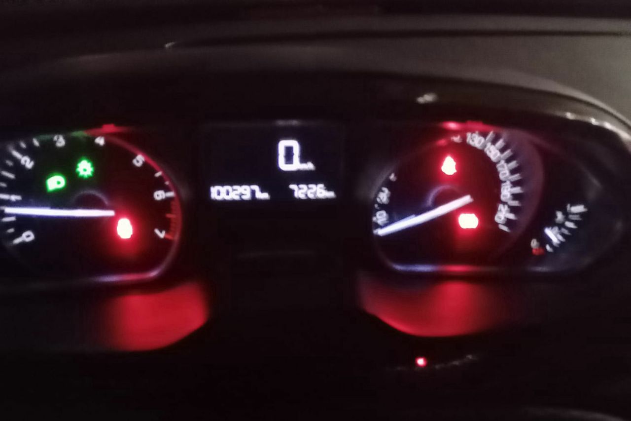 peugeot 208 2016 / foto grande (3)