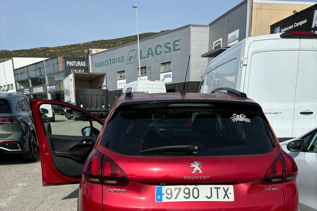 peugeot 2008 2016 / foto grande (3)