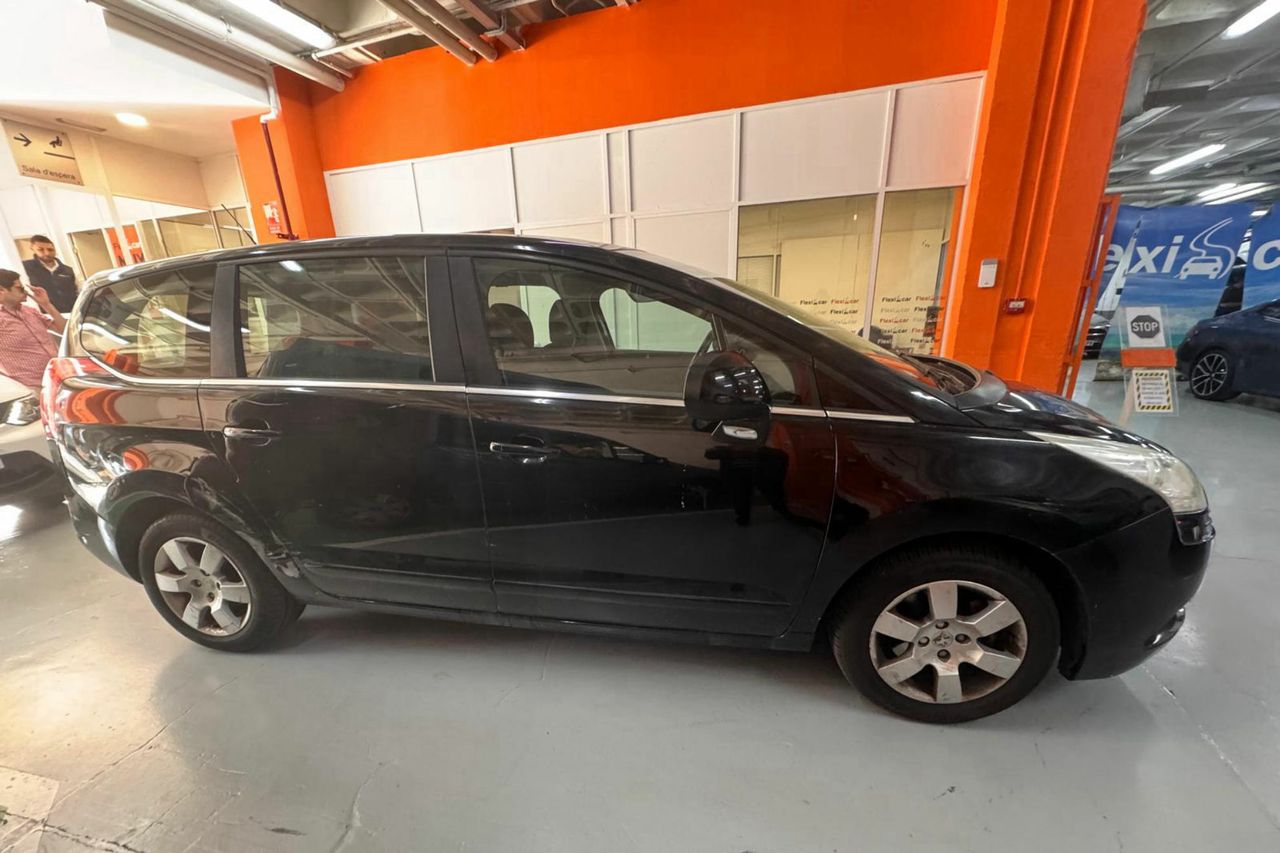peugeot 5008 2011 / foto grande (2)