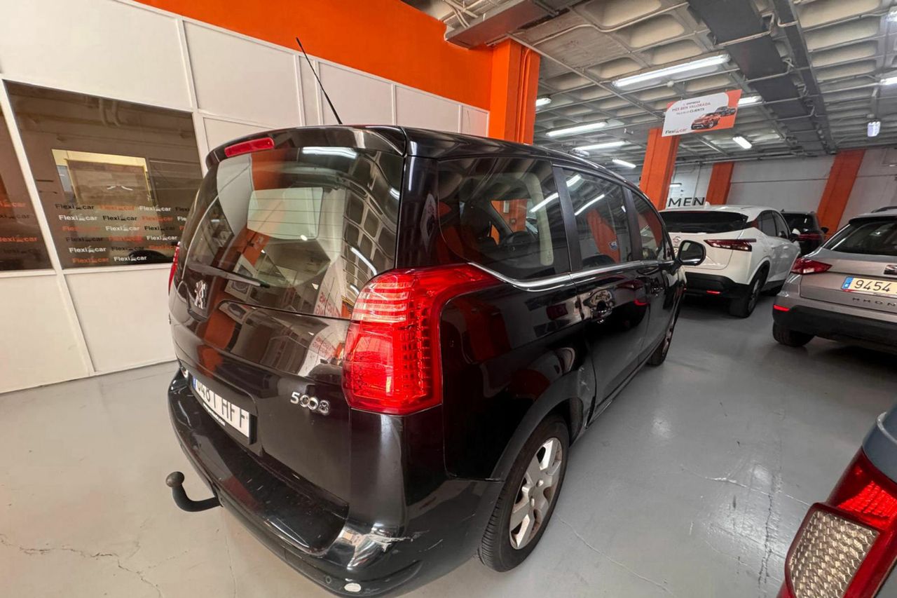 peugeot 5008 2011 / foto grande (3)