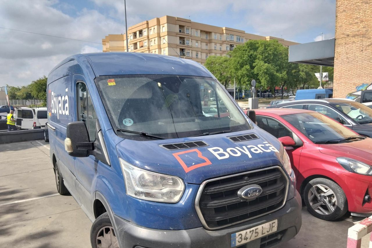 Foto ford transit 2020 /
