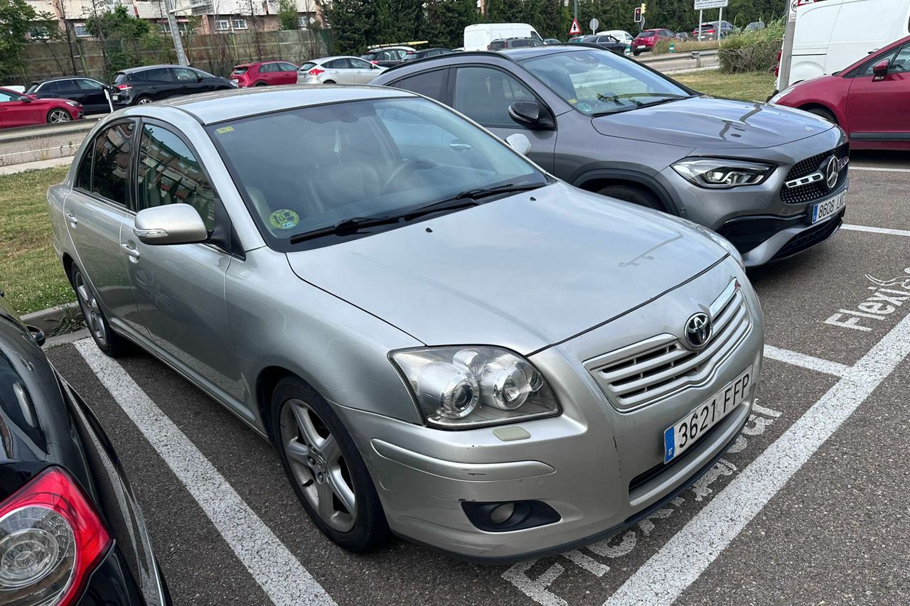 toyota avensis 2006 /