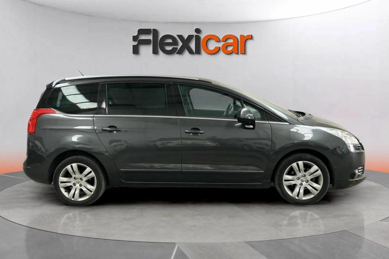 peugeot 5008 2011 / foto grande (3)