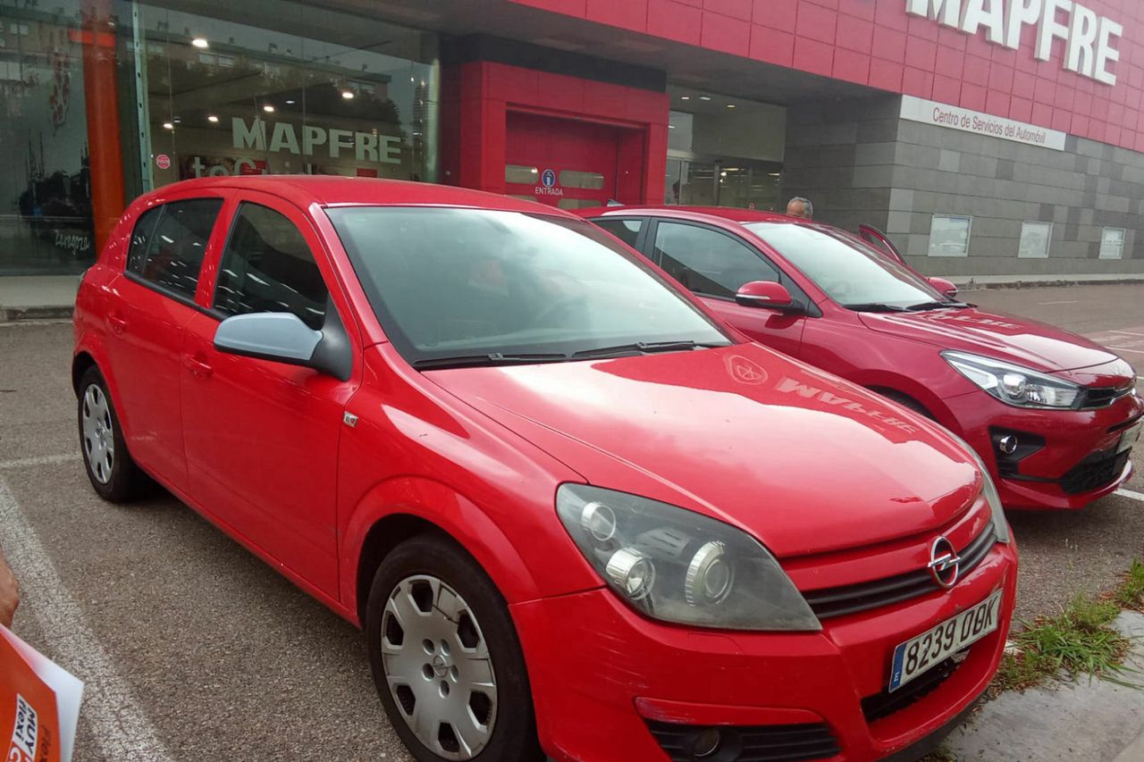 Foto opel astra 2004 /