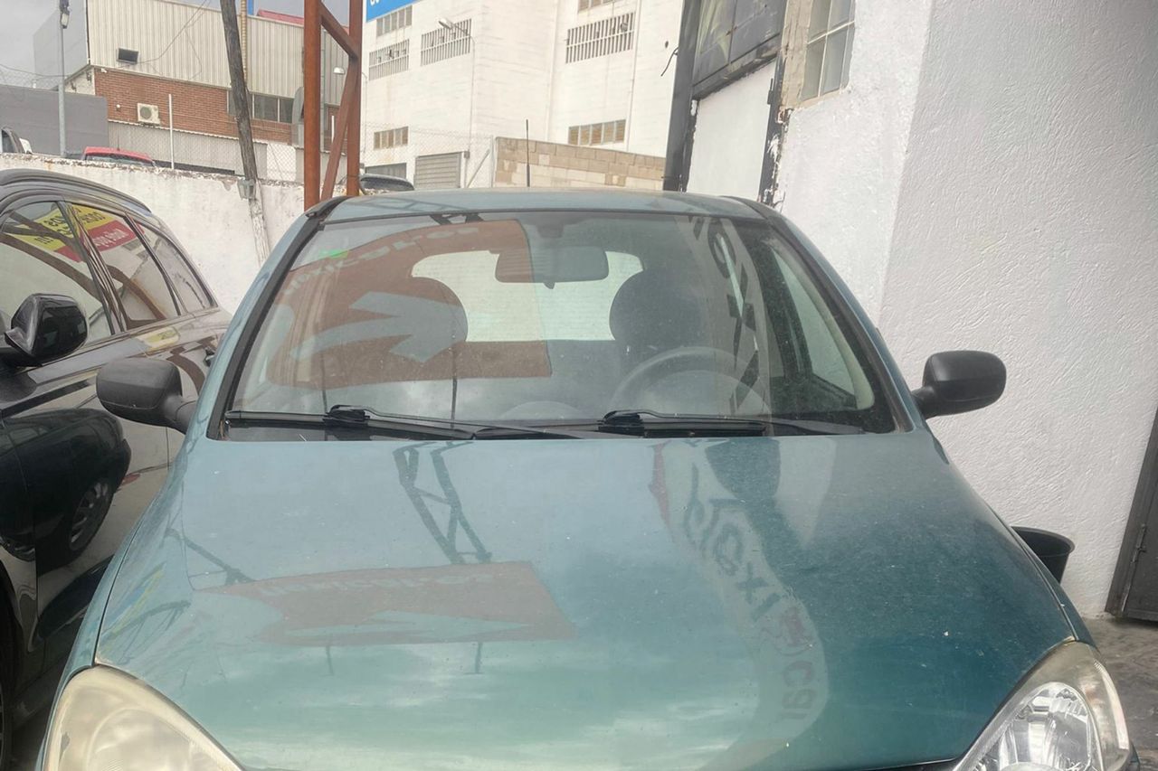 Foto opel corsa 2003 /