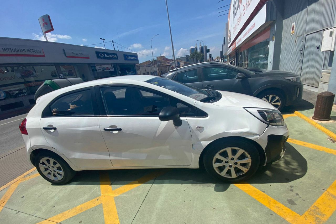 kia rio 2013 / foto grande (2)