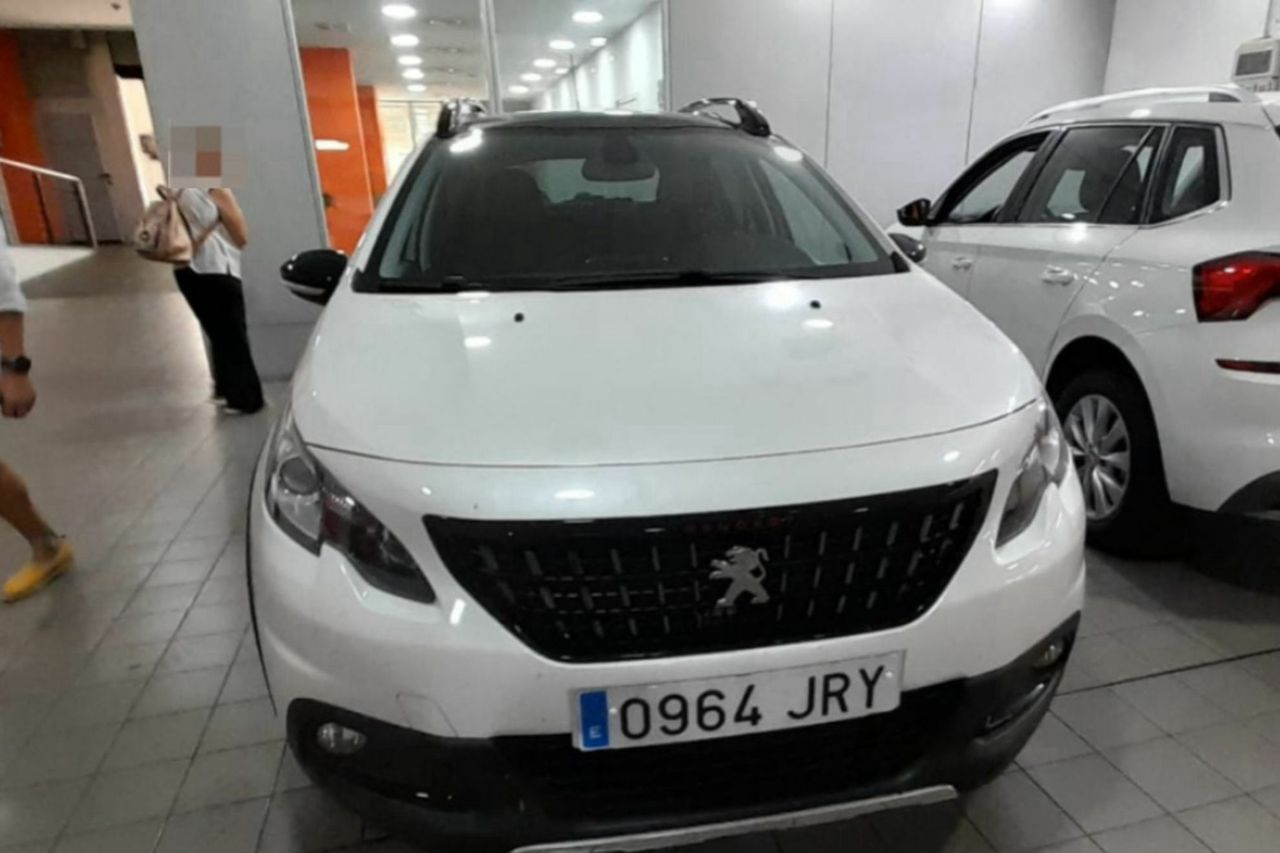 peugeot 2008 2016 /