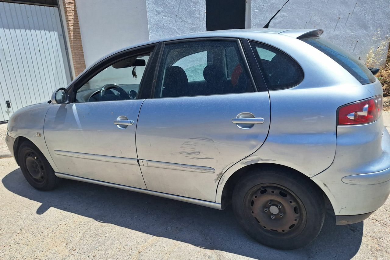 seat ibiza 2005 /
