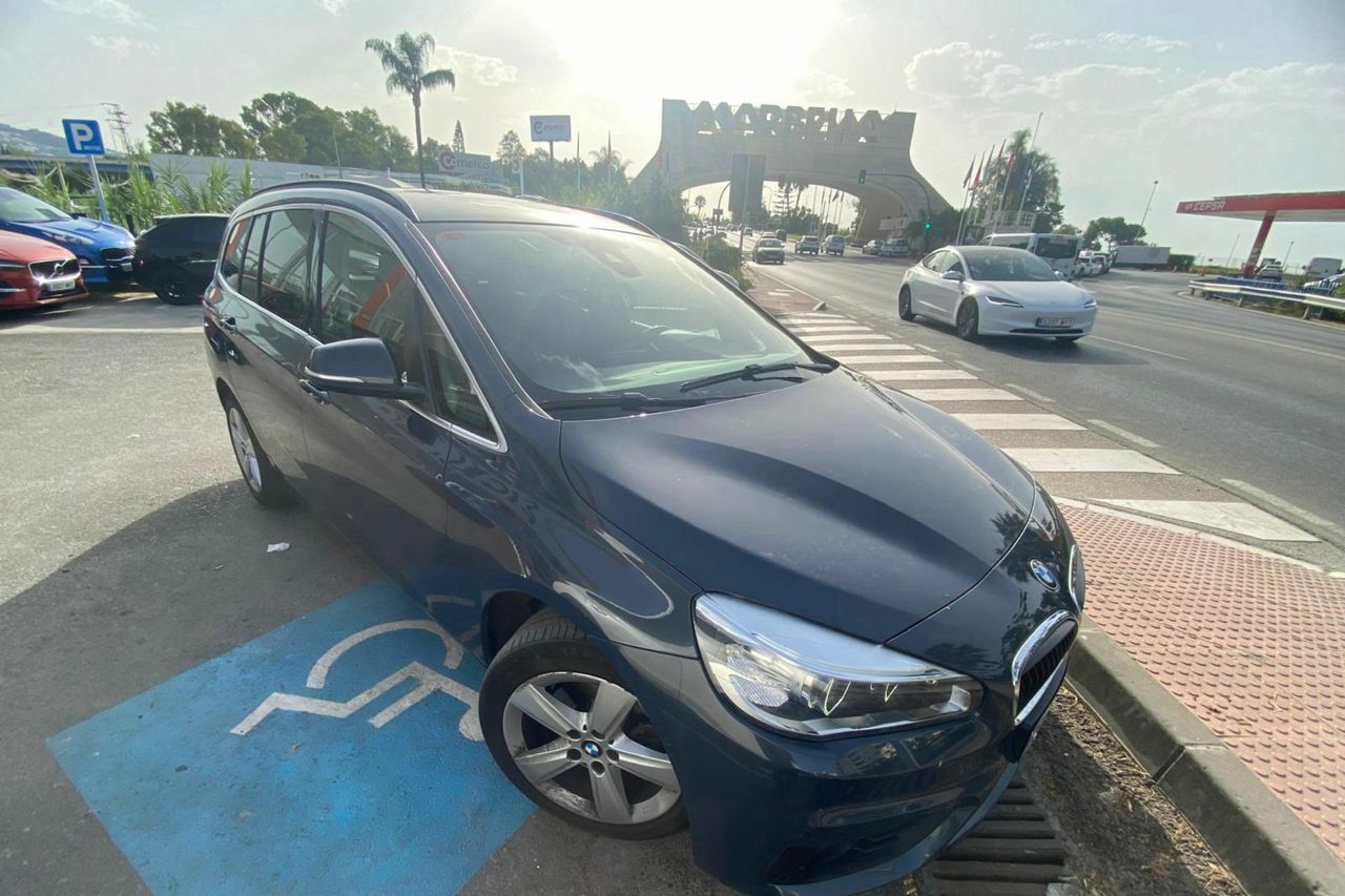 bmw serie 2 gran tourer 2017 /