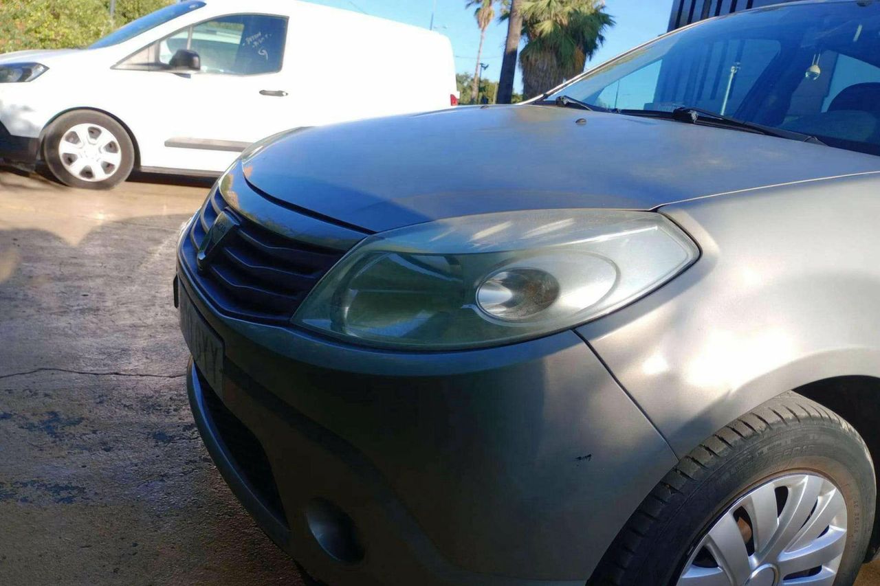 dacia sandero 2010 /