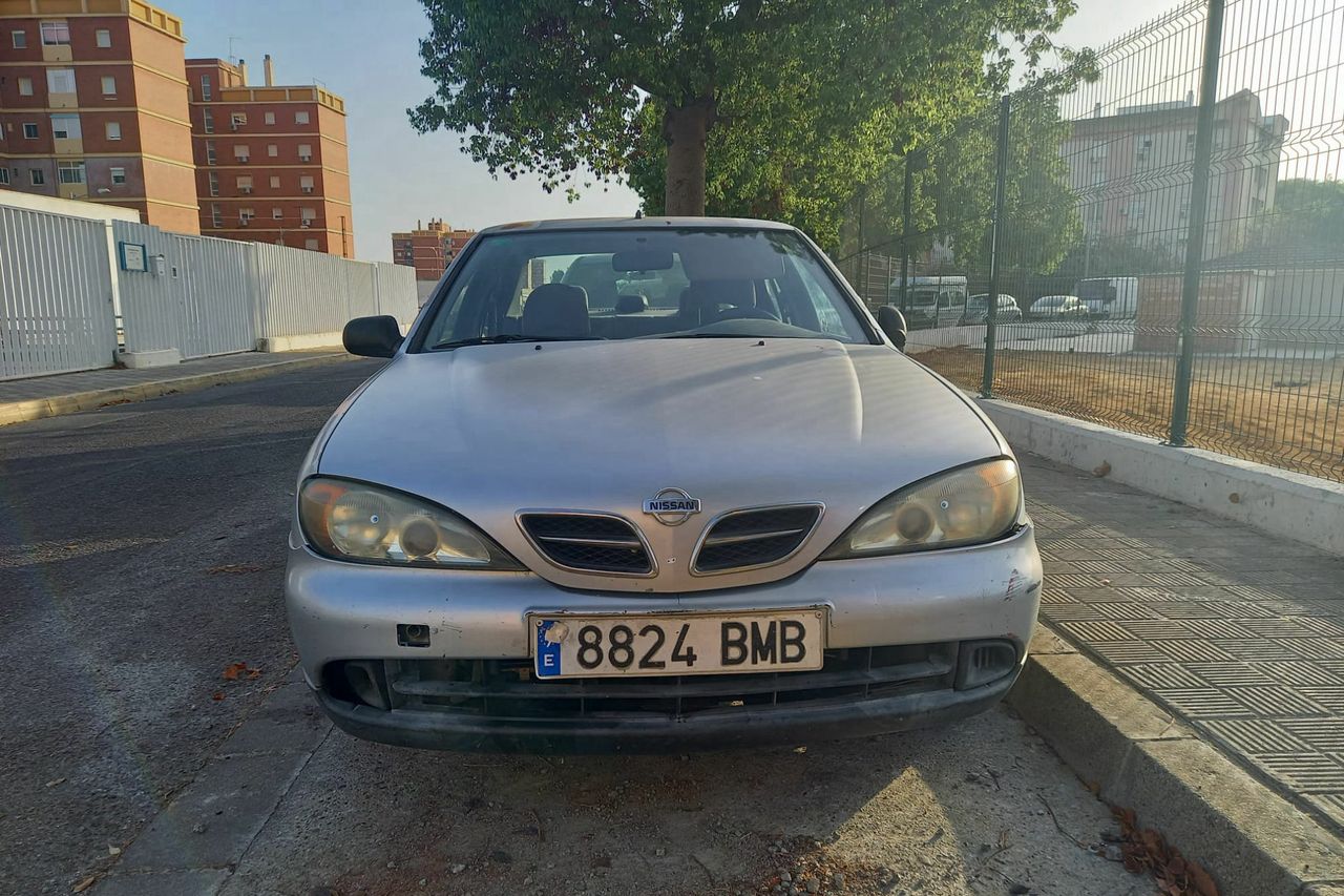 nissan primera 2001 /