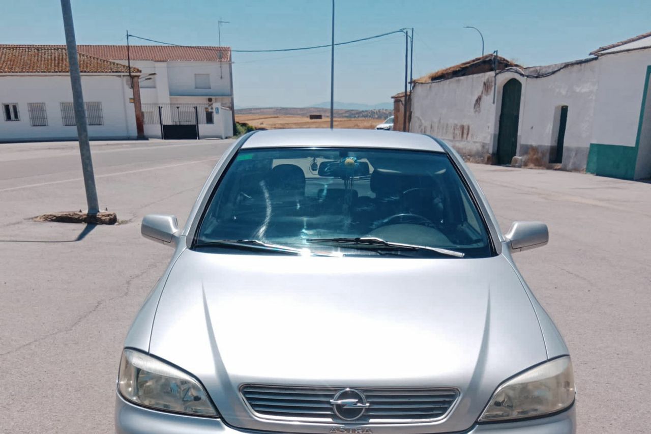 opel astra 2001 /