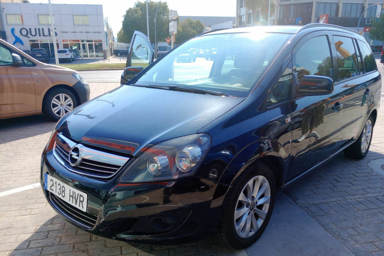 opel zafira 2014 /