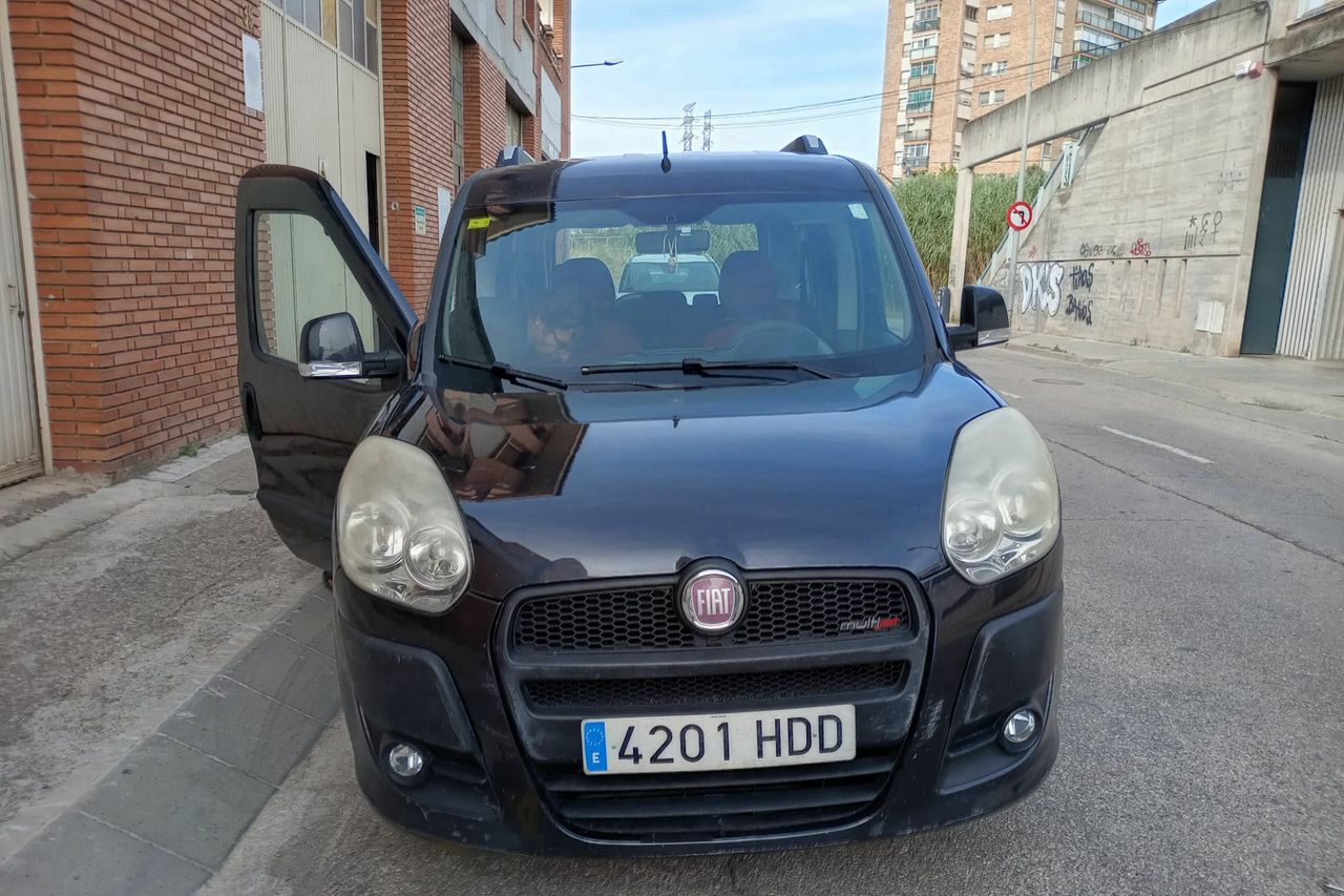 fiat doblò 2011 /