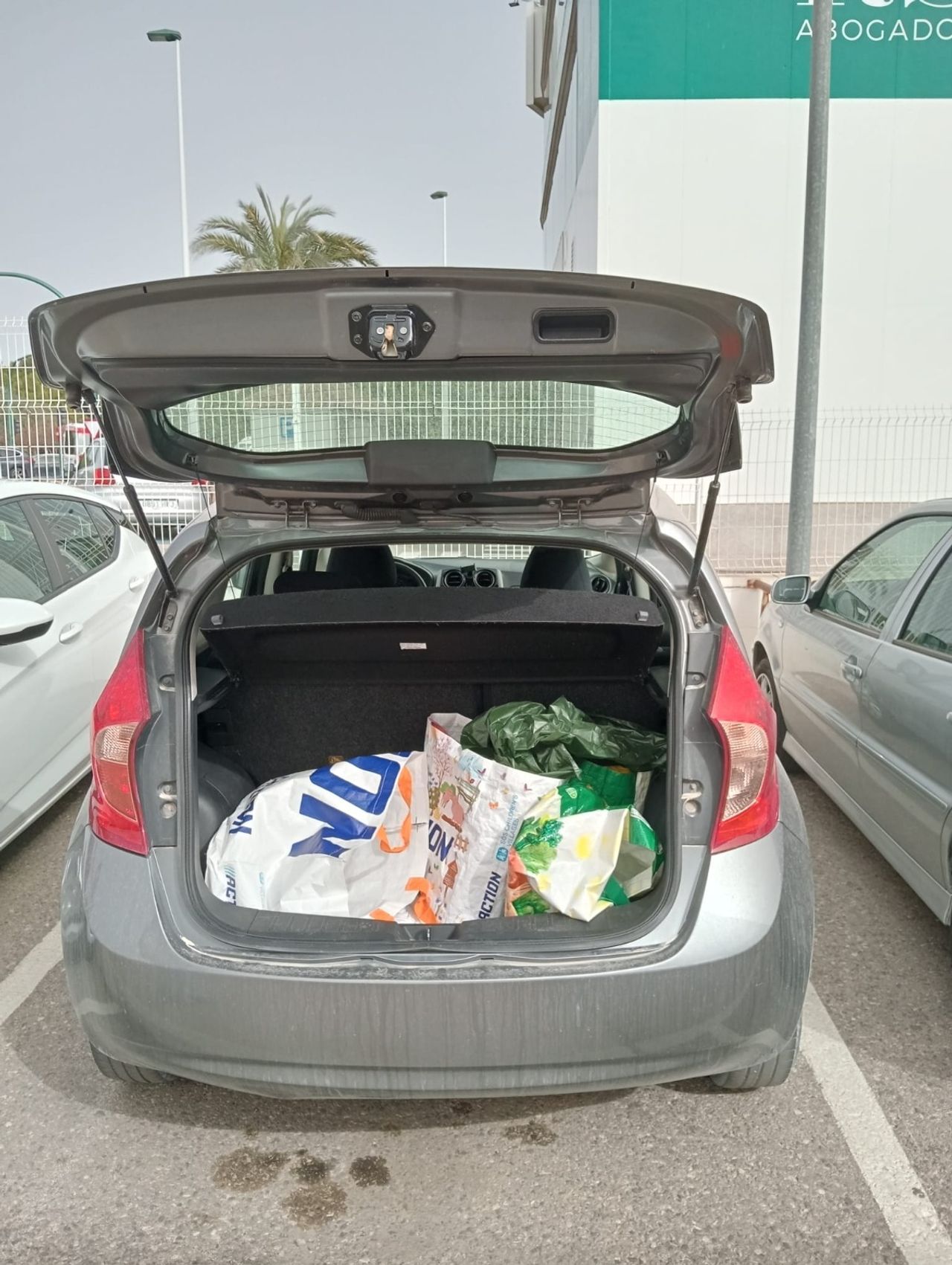 bg