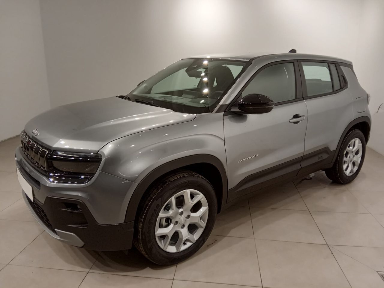 Compraventa  de segunda mano - jeep avenger 2024 /