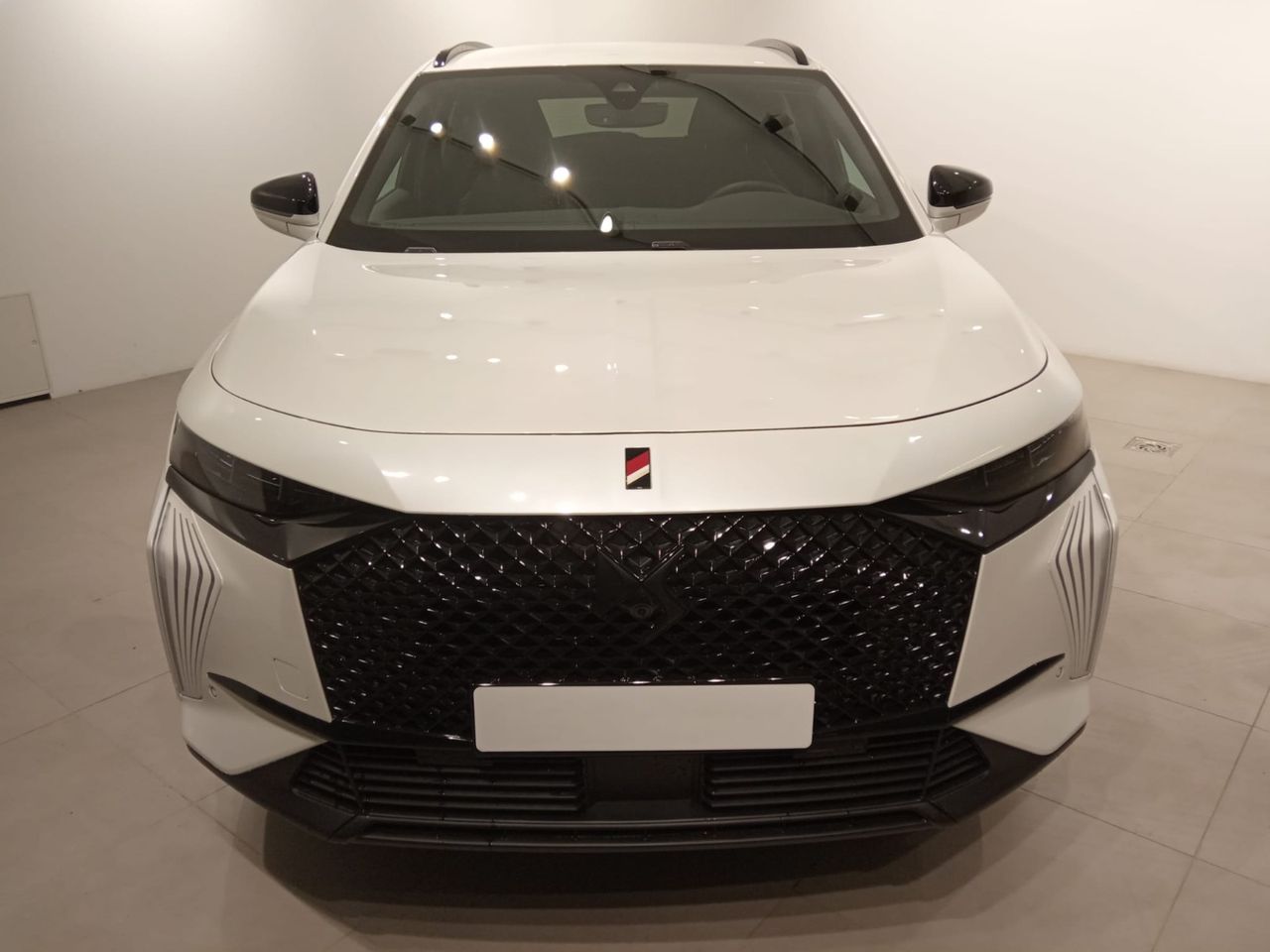 ds automobiles ds 7 2024 / foto grande (2)