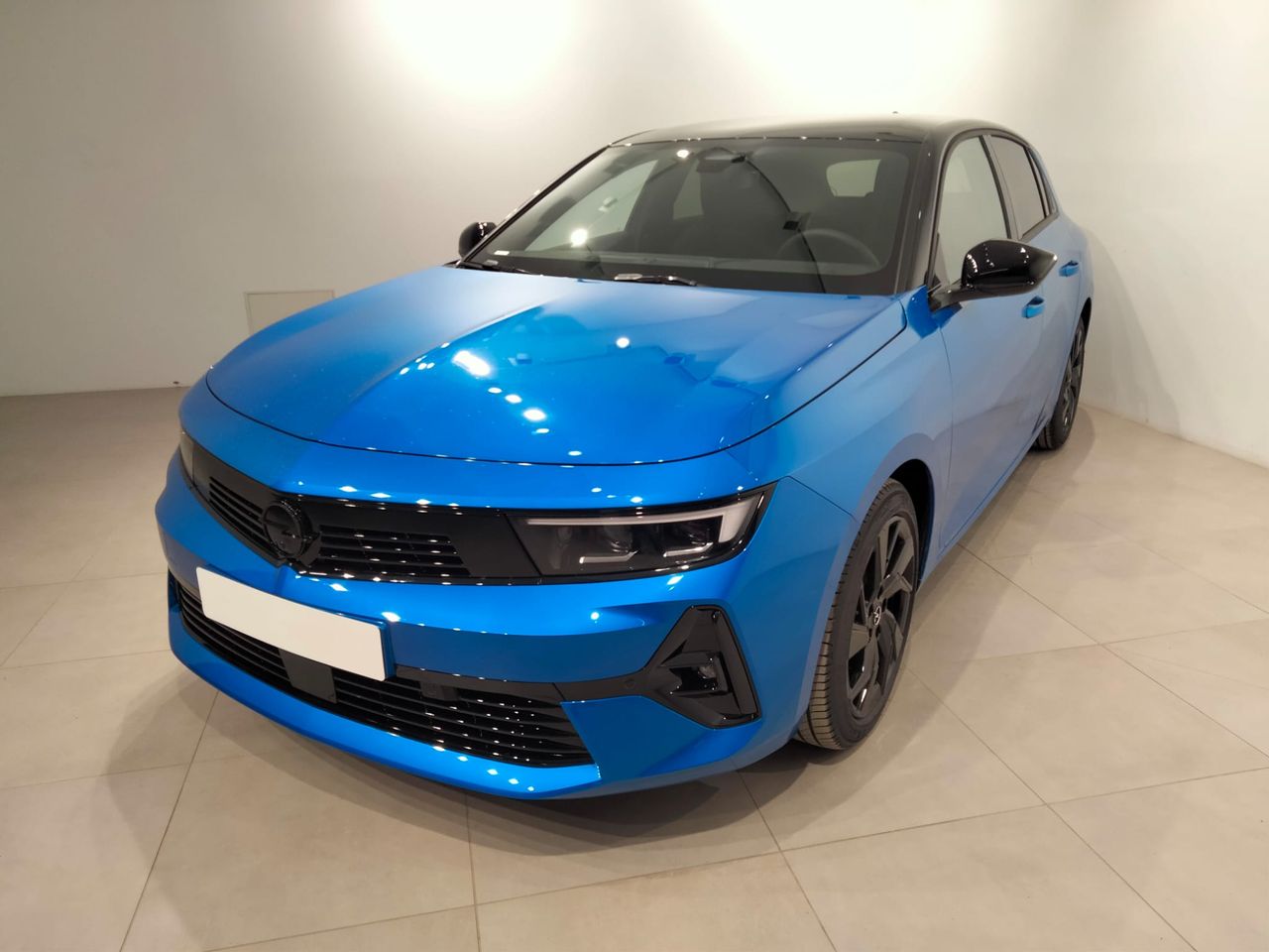 Opel astra azul 130cv  de segunda mano - opel astra 2023 /