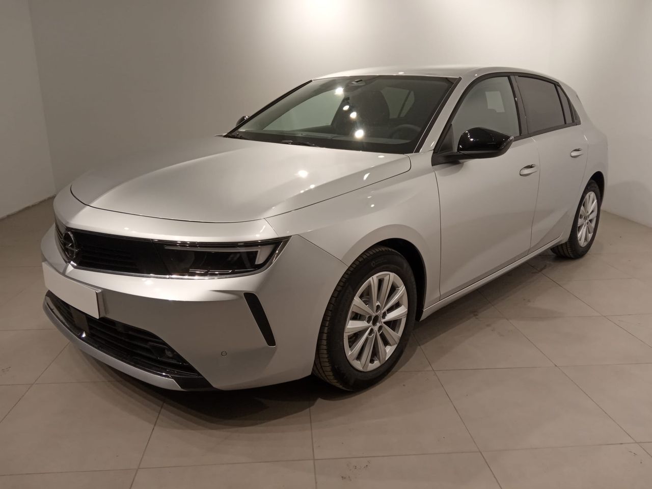 Opel mokkae 2024  de segunda mano - opel astra 2024 /