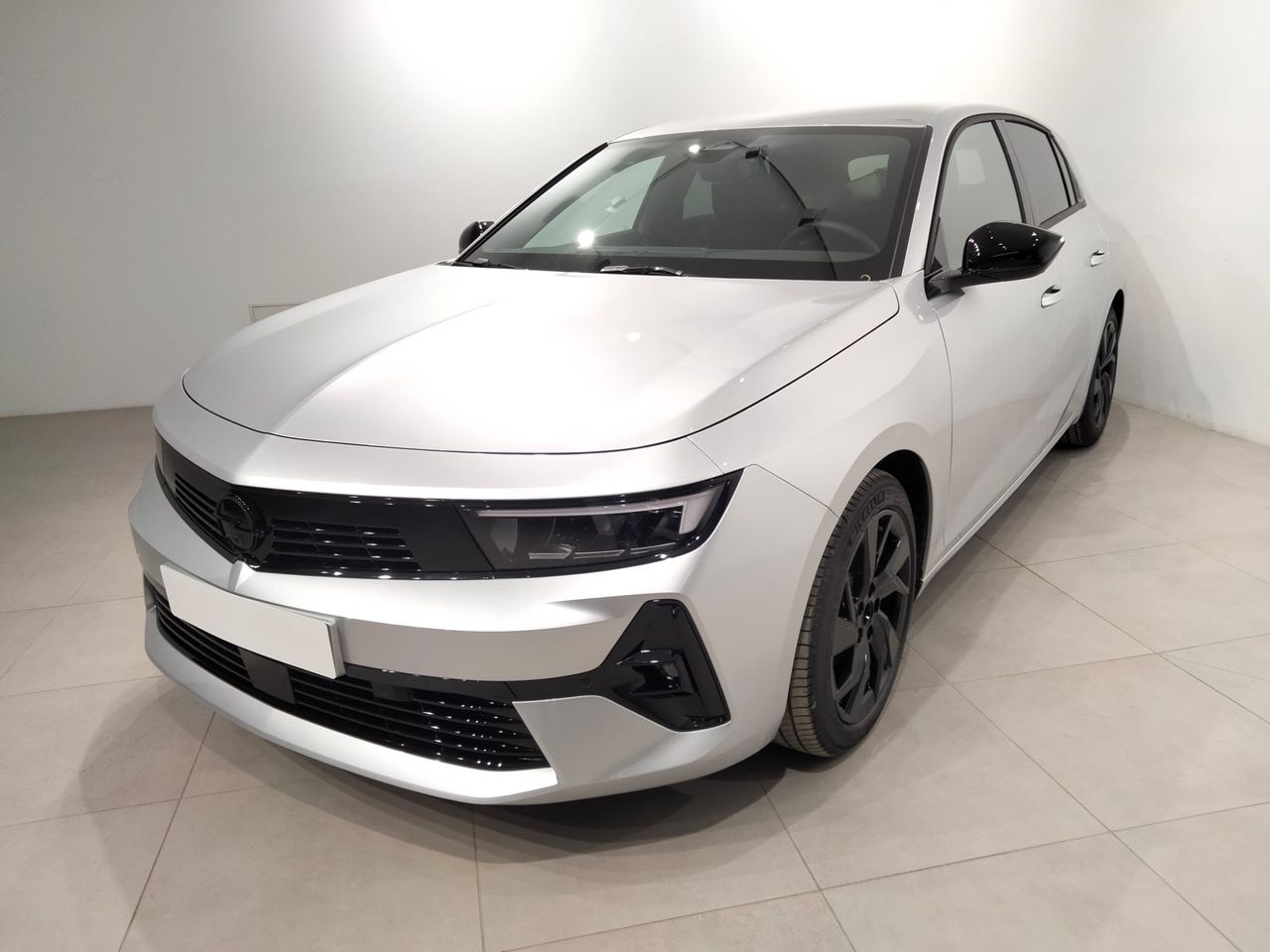 Opel mokkae 2024  de segunda mano - opel astra 2024 /