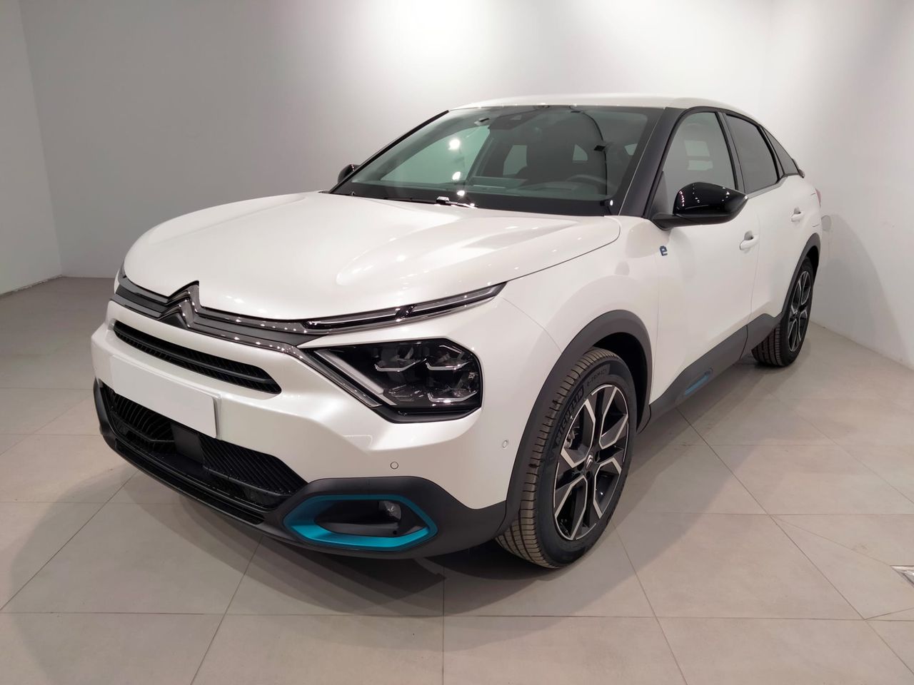 Opel corsa 2023 videinsa  de segunda mano - citroën ë-c4 2023 /