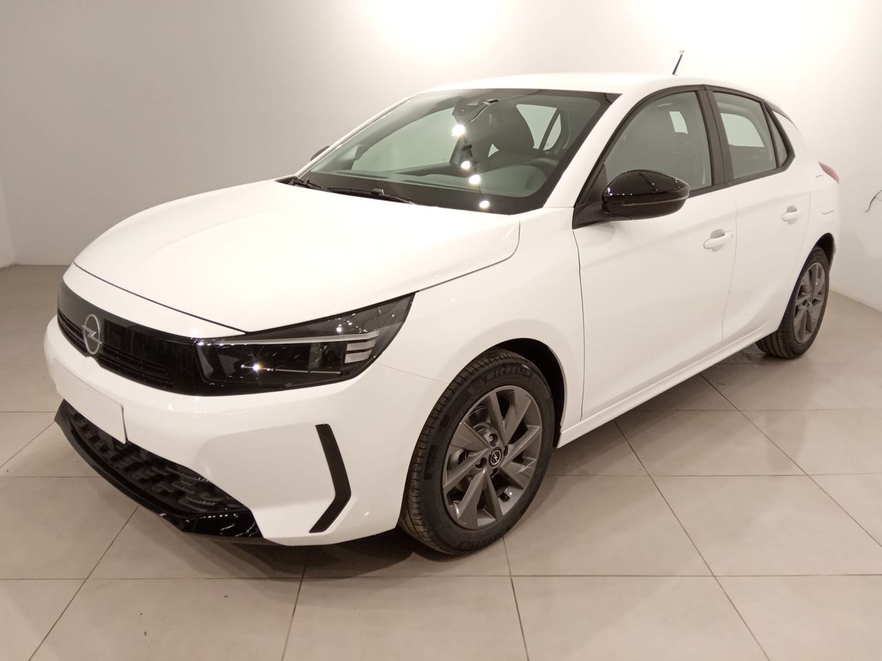 Compraventa  de segunda mano - opel corsa 2023 /