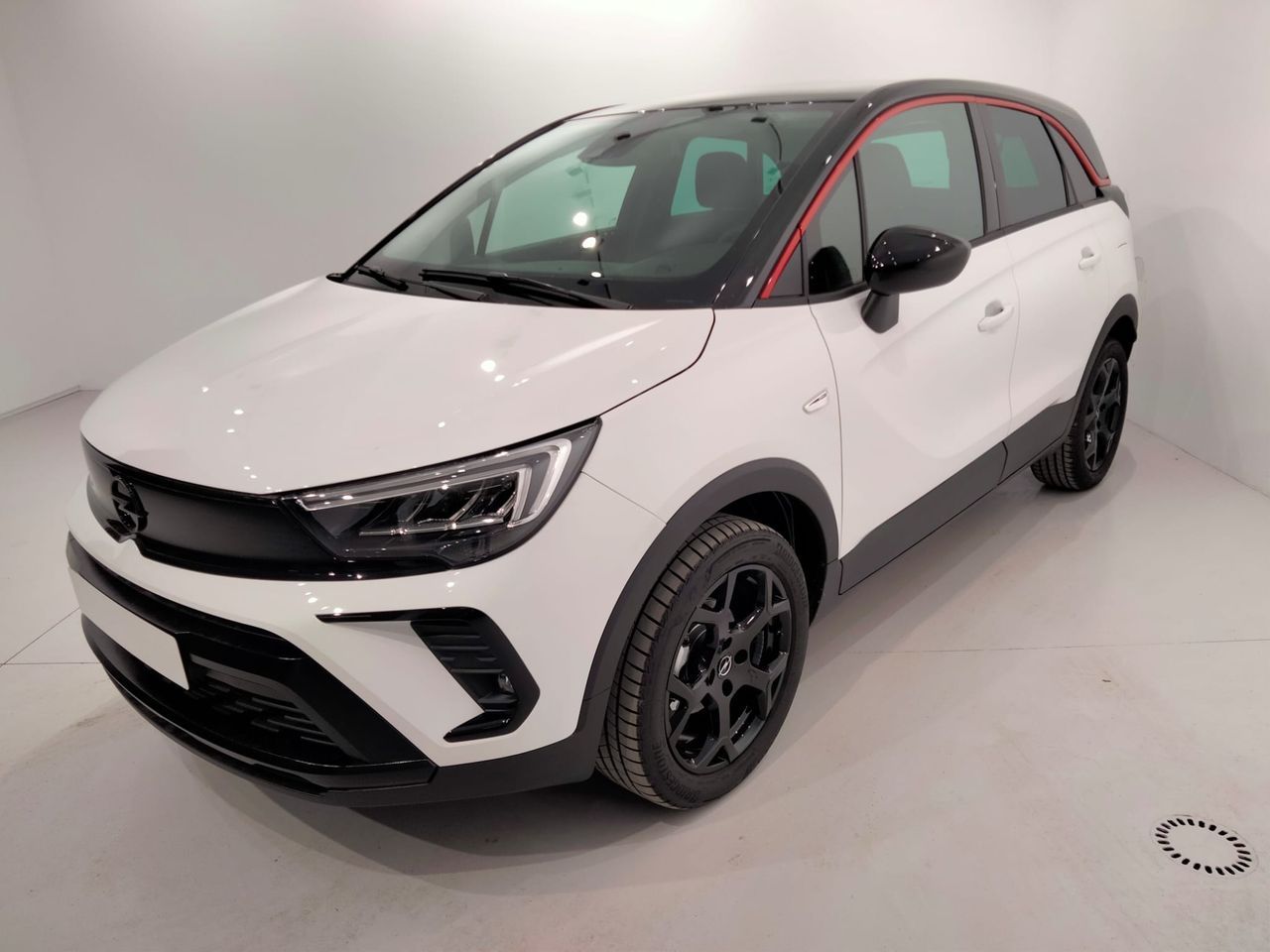 Mudanzas con descuentos madrid  de segunda mano en Madrid - opel crossland 2024 /