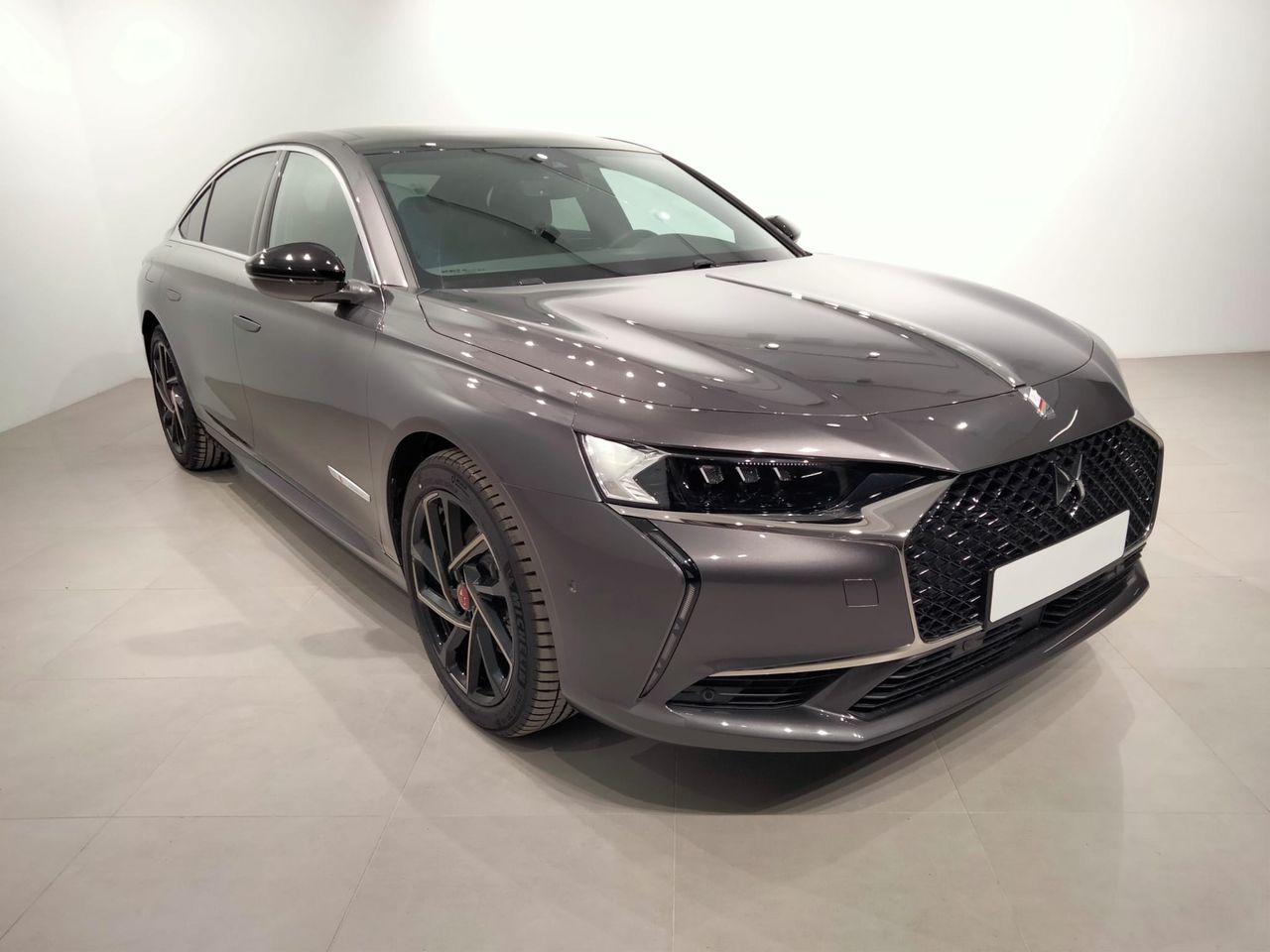 ds automobiles ds 9 2022 / foto grande (3)