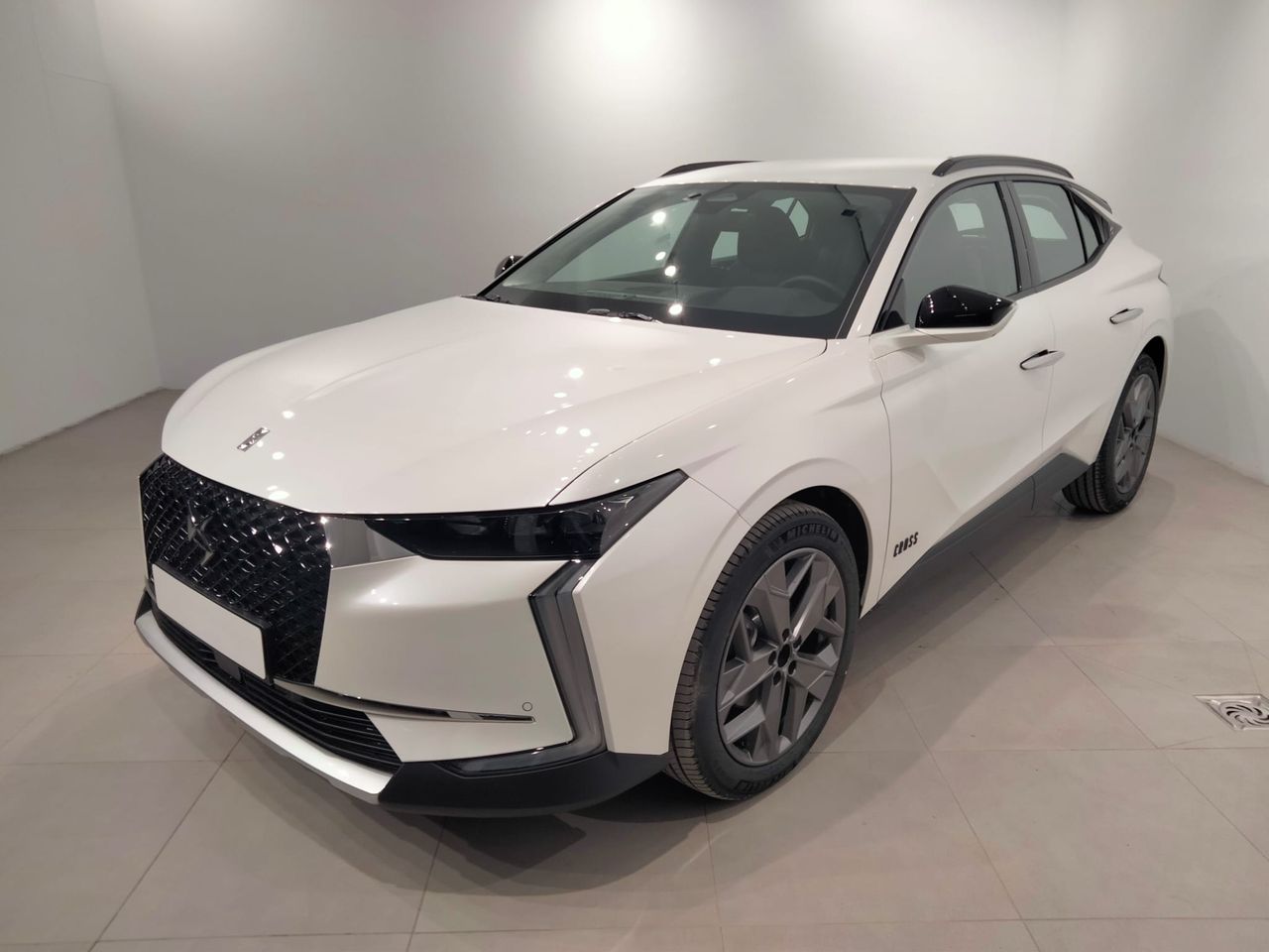 Foto ds automobiles ds 4 2023 /
