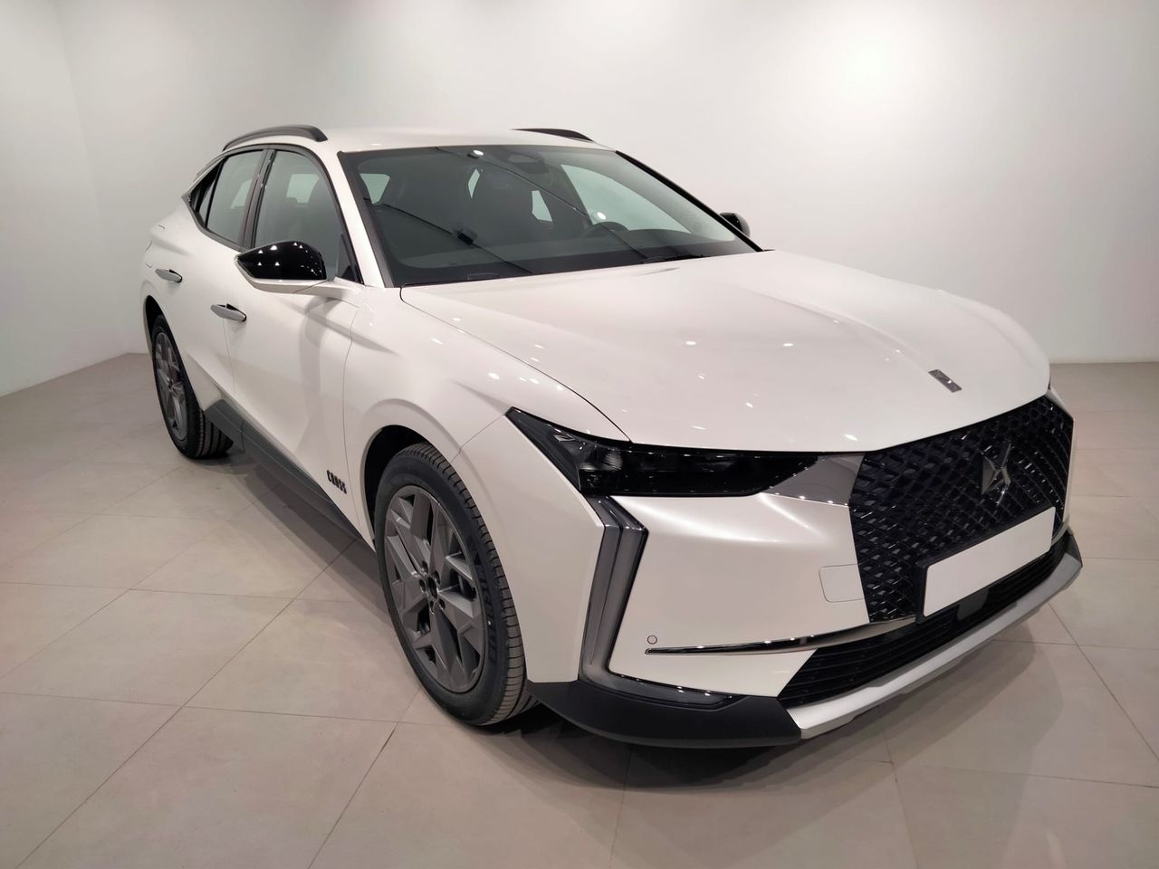 ds automobiles ds 4 2023 / foto grande (3)