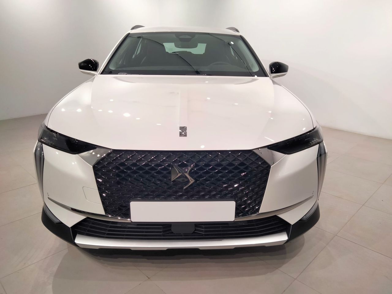 ds automobiles ds 4 2023 / foto grande (2)