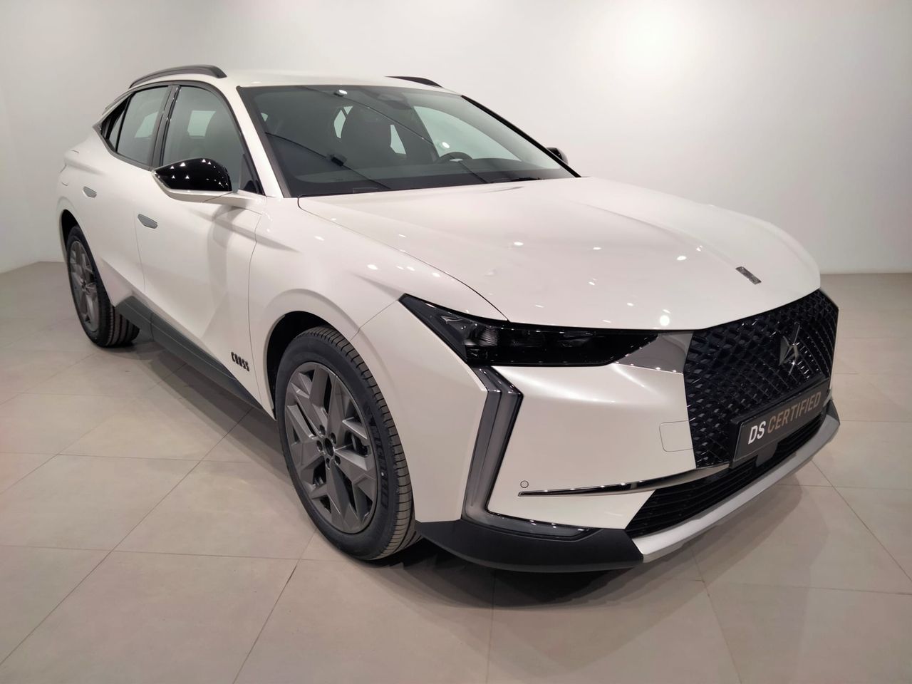 ds automobiles ds 4 2024 / foto grande (3)