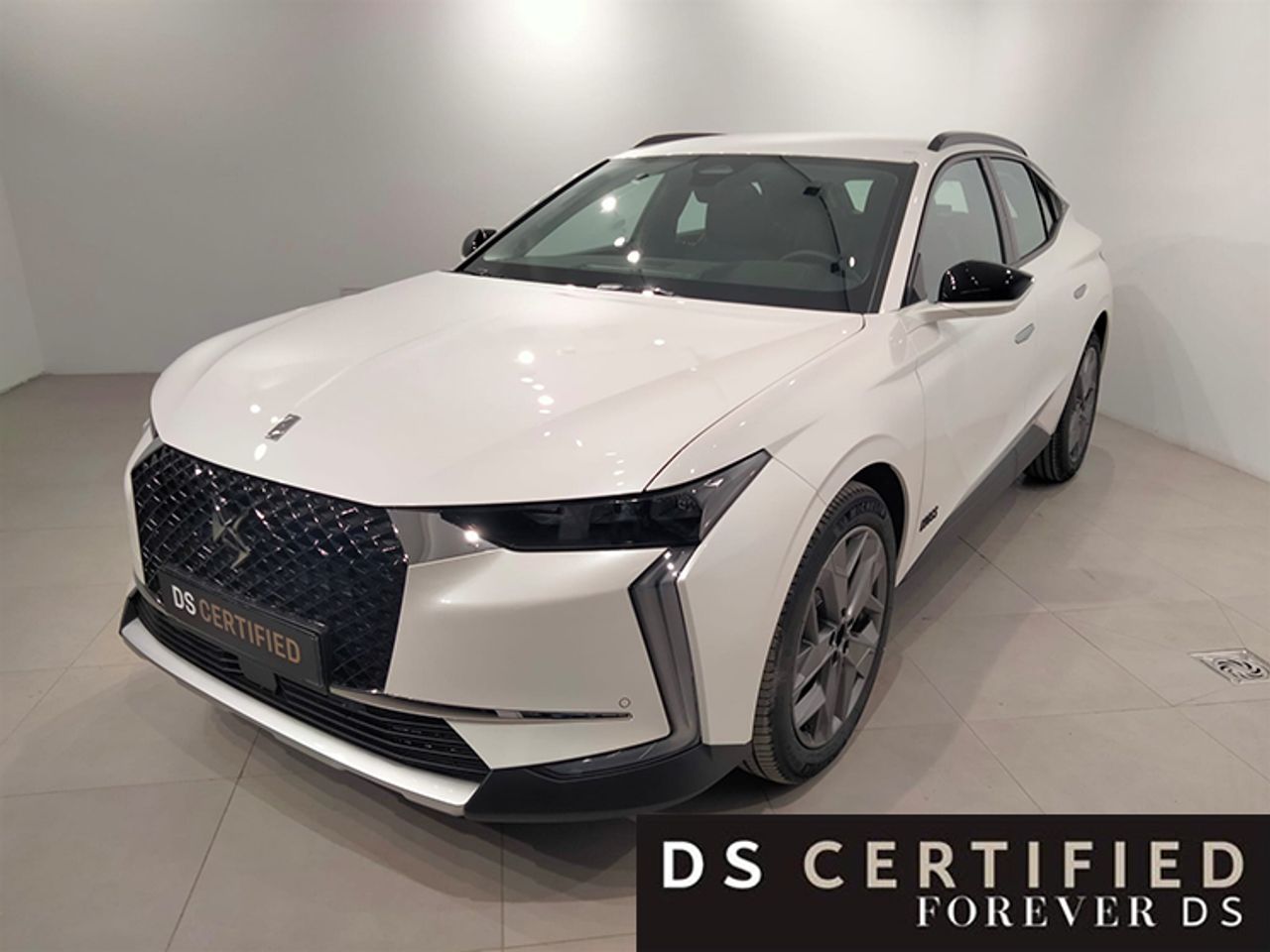 Foto ds automobiles ds 4 2024 /