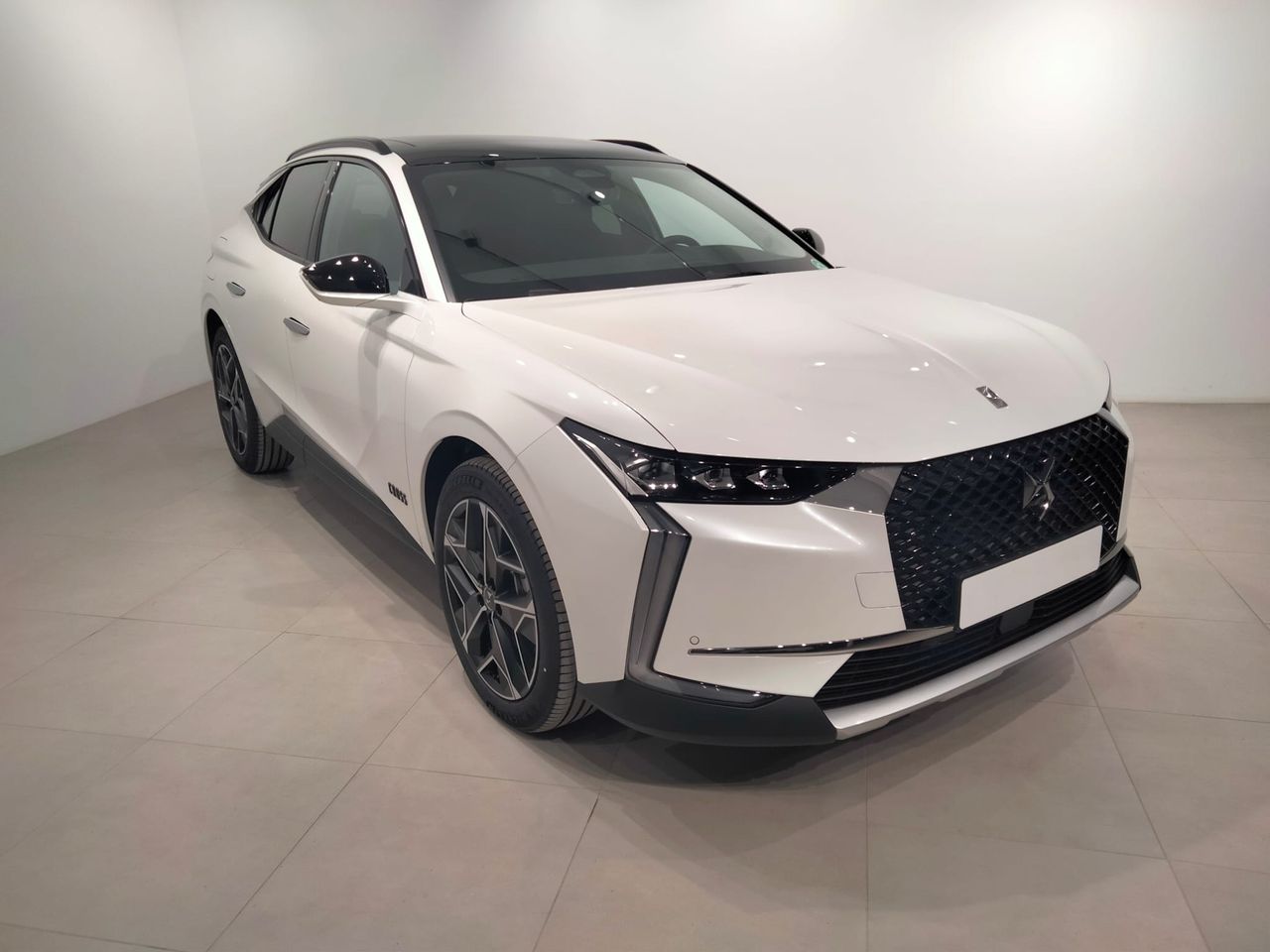 ds automobiles ds 4 2023 / foto grande (3)