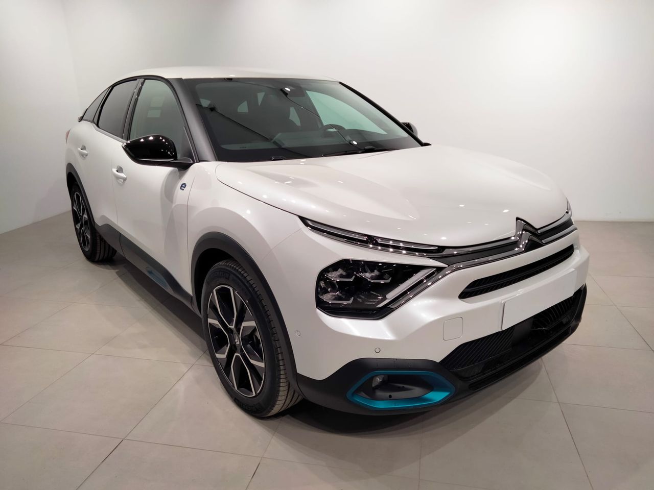 citroën ë-c4 2023 / foto grande (3)