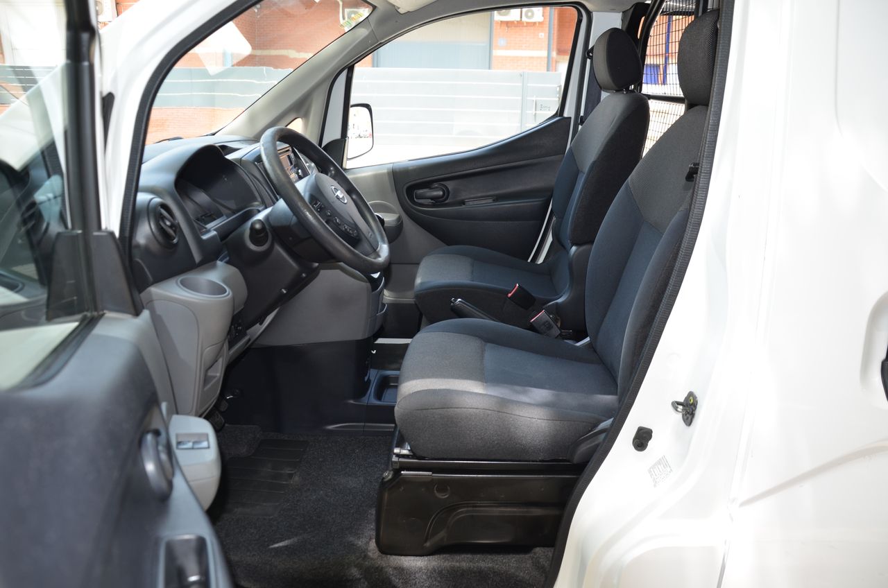 Nissan NV200 1.5Dci  90CV  CONFORT  MAM../DOBLE PUERTA LATERAL.//  - Foto 4