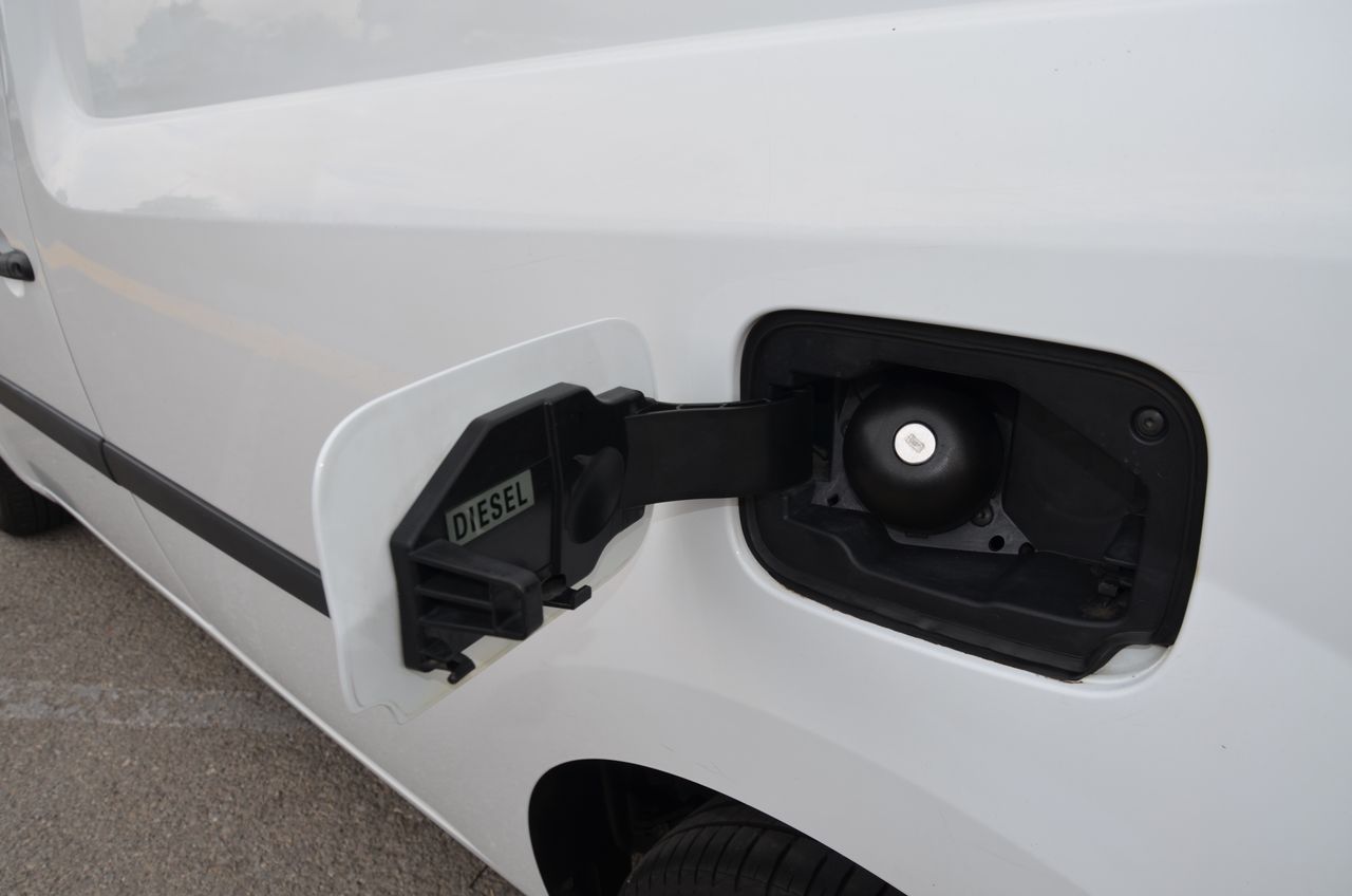 Renault Kangoo II FURGÓN PROFESIONAL 1.5 DCI 90CV E6 ESTANTERÍAS Y CAJONES HECHA TALLER / PUERTA LATERAL - Foto 34