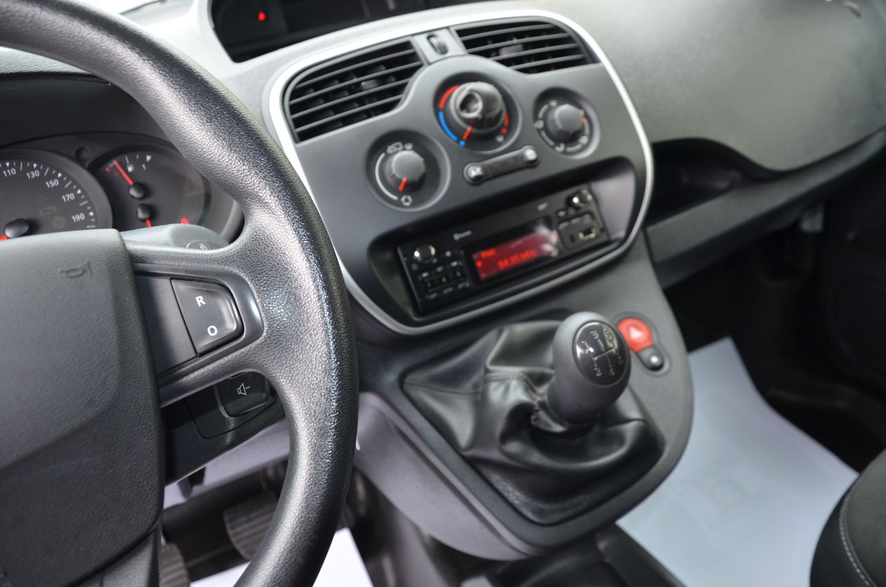 Renault Kangoo II FURGÓN PROFESIONAL 1.5 DCI 90CV E6 ESTANTERÍAS Y CAJONES HECHA TALLER / PUERTA LATERAL - Foto 6
