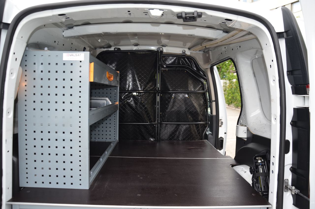 Renault Kangoo II FURGÓN PROFESIONAL 1.5 DCI 90CV E6 ESTANTERÍAS Y CAJONES HECHA TALLER / PUERTA LATERAL - Foto 14