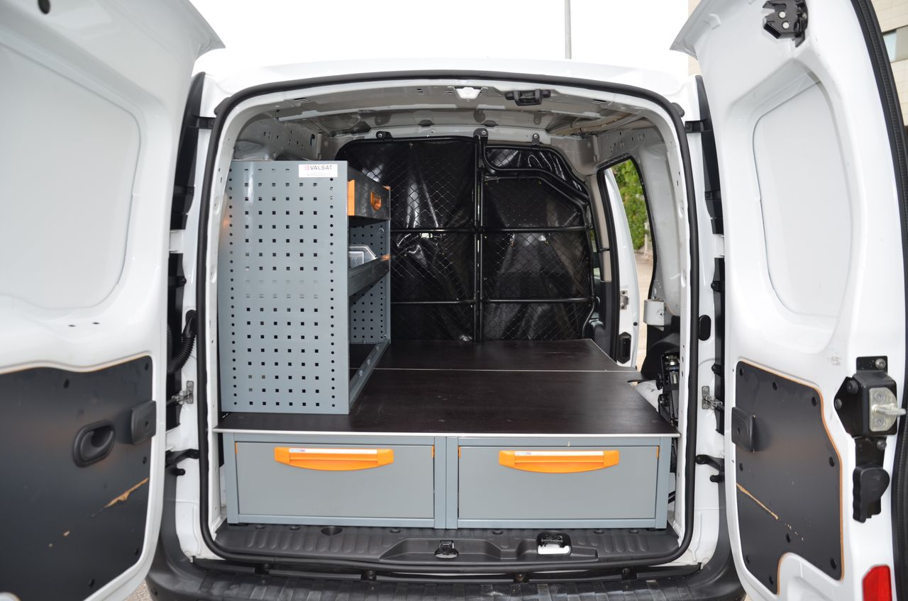 Renault Kangoo II FURGÓN PROFESIONAL 1.5 DCI 90CV E6 ESTANTERÍAS Y CAJONES HECHA TALLER / PUERTA LATERAL - Foto 11